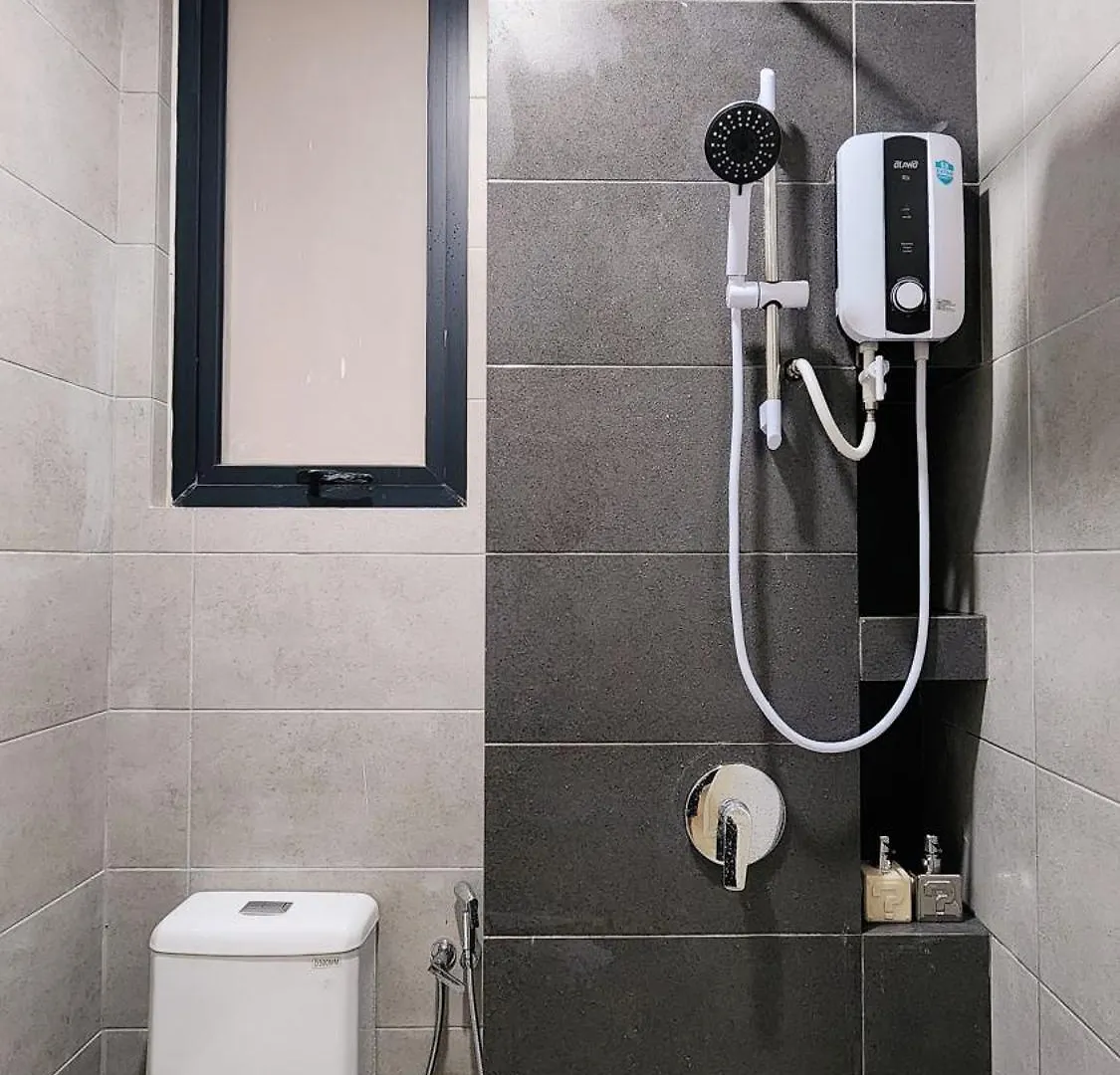 Supermario, 8Pax, Urban Suites - 5Km To Komtar George Town Apartment