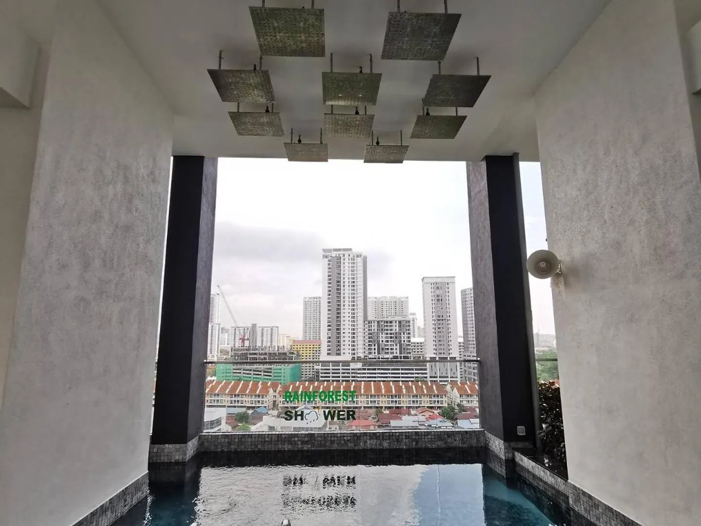 Supermario, 8Pax, Urban Suites - 5Km To Komtar George Town Apartment